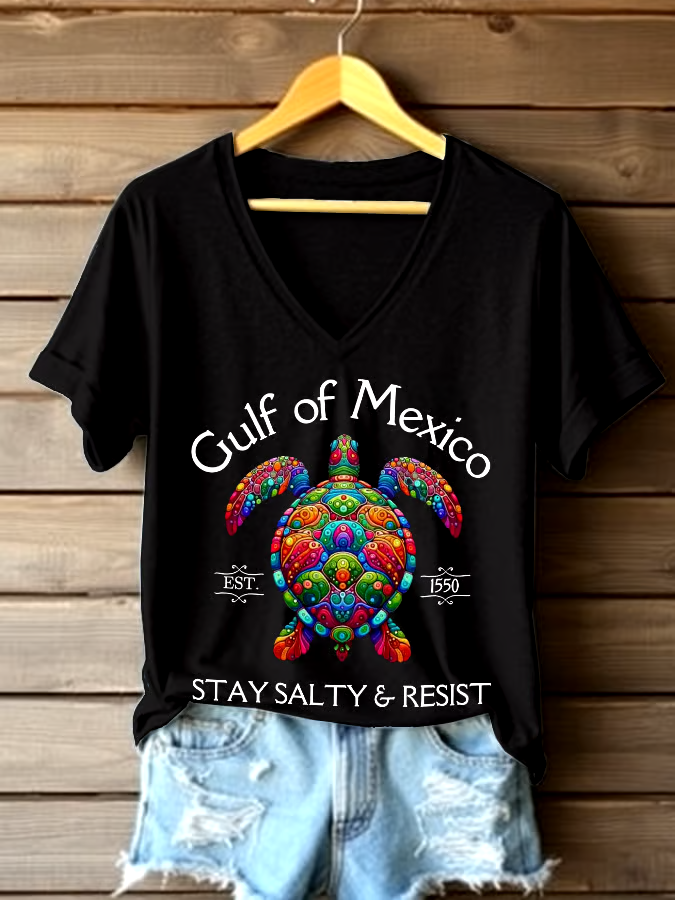 🌊Buy 3 get 12% off丨Women's Gulf Of Mexico Printed V Neck T-shirt 🌊Buy 3 get 12% off丨Women's Gulf Of Mexico Printed V Neck T-shirt