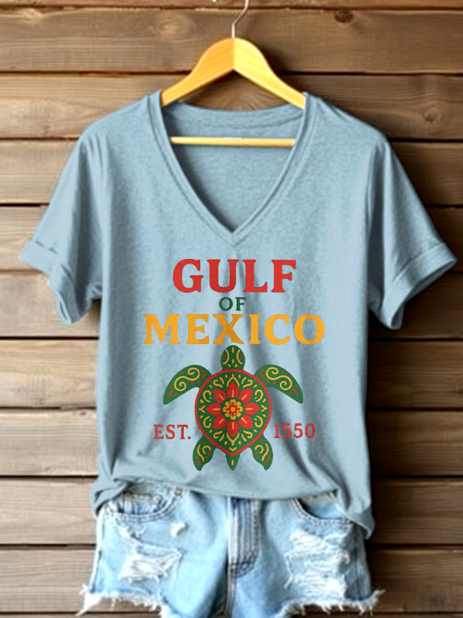 🌊Buy 3 get 12% off丨Women's Sea Turtle The Gulf Of Mexico Printed V Neck T-shirt