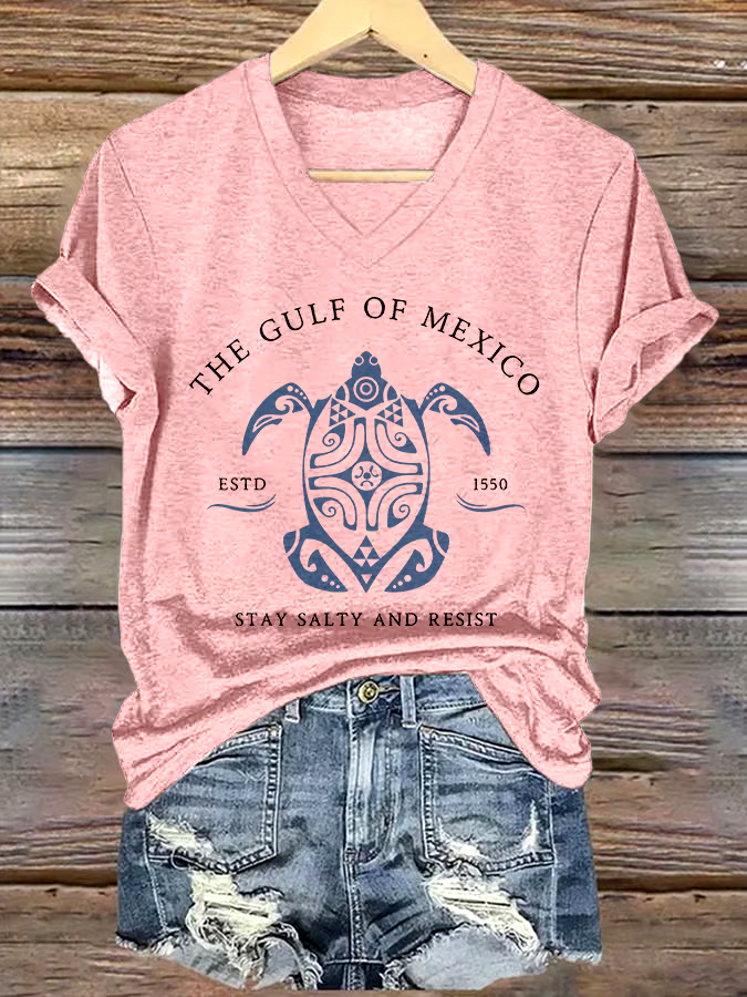 🌊Buy 3 get 12% off丨Women's Gulf Of Mexico Printed V Neck T-Shirt 🌊Buy 3 get 12% off丨Women's Gulf Of Mexico Printed V Neck T-Shirt