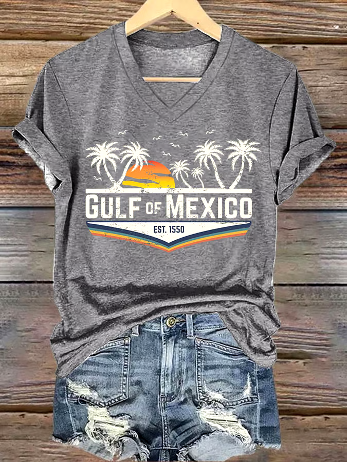 🌊Buy 3 get 12% off丨Women's Gulf Of Mexico Printed V Neck T-Shirt 🌊Buy 3 get 12% off丨Women's Gulf Of Mexico Printed V Neck T-Shirt