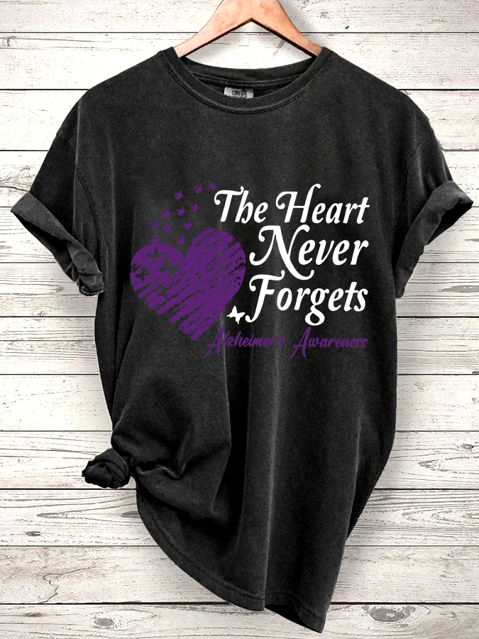 💜Buy 3 get 12% off丨Women's The Heart Never Forgets Alzheimer's Awareness Printed Short-Sleeved T-Shirt 💜Buy 3 get 12% off丨Women's The Heart Never Forgets Alzheimer's Awareness Printed Short-Sleeved T-Shirt