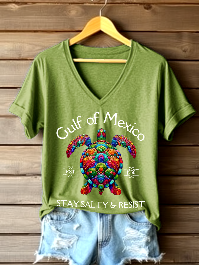 🌊Buy 3 get 12% off丨Women's Gulf Of Mexico Printed V Neck T-shirt 🌊Buy 3 get 12% off丨Women's Gulf Of Mexico Printed V Neck T-shirt