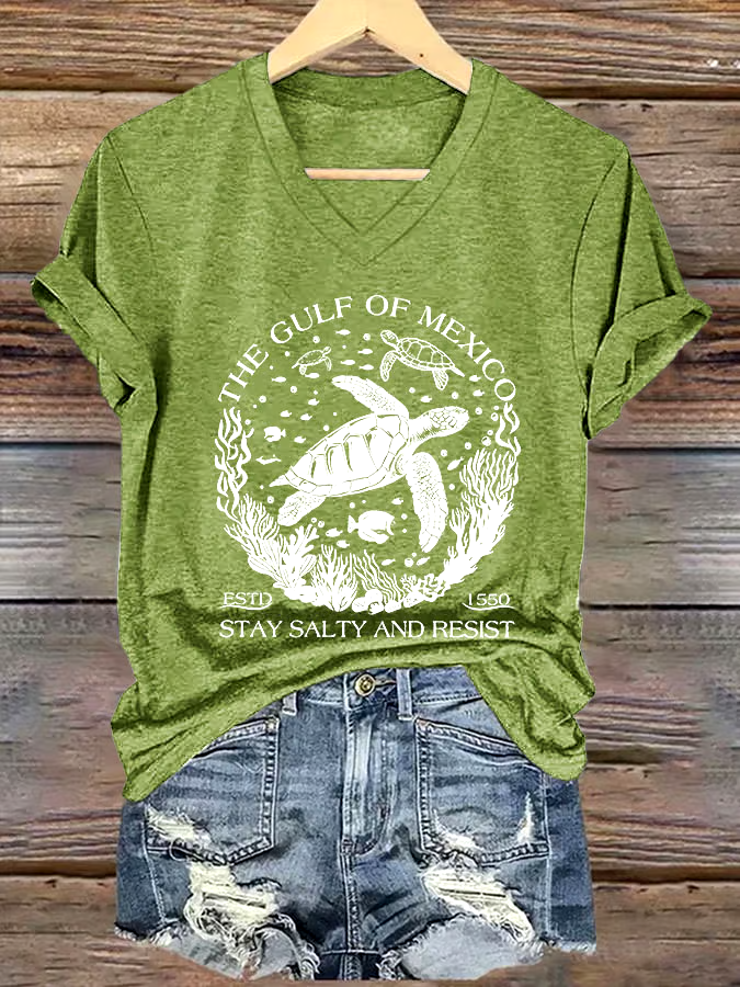 🌊Buy 3 get 12% off丨Women's The Gulf Of Mexico Printed V Neck T-shirt 🌊Buy 3 get 12% off丨Women's The Gulf Of Mexico Printed V Neck T-shirt
