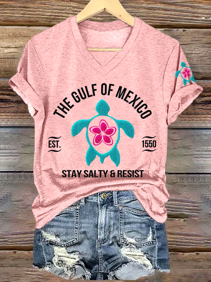 🌊Buy 3 get 12% off丨Women's Gulf Of Mexico Printed V Neck T-shirt 🌊Buy 3 get 12% off丨Women's Gulf Of Mexico Printed V Neck T-shirt