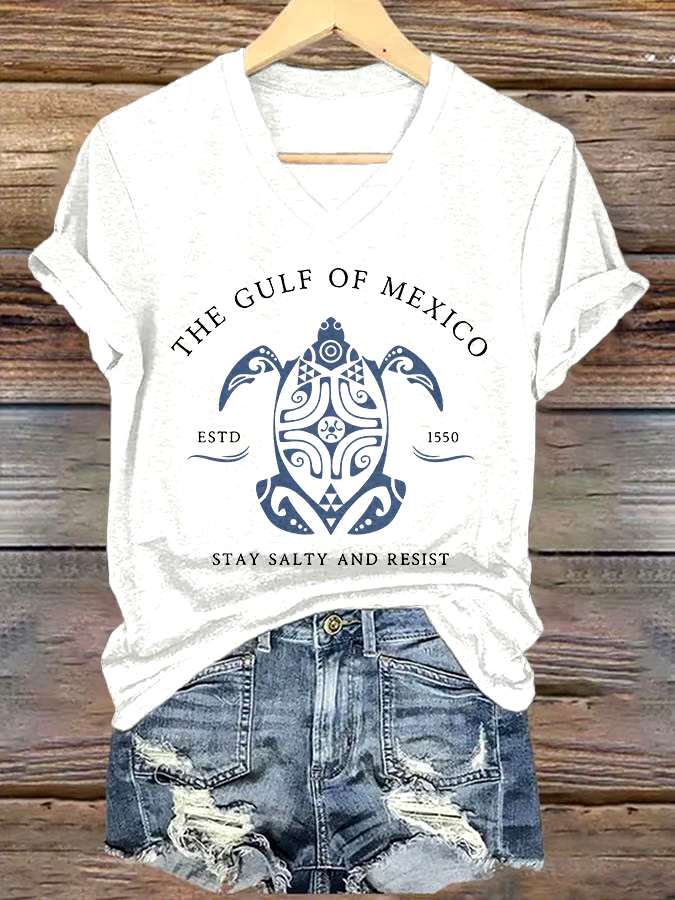 🌊Buy 3 get 12% off丨Women's Gulf Of Mexico Printed V Neck T-Shirt 🌊Buy 3 get 12% off丨Women's Gulf Of Mexico Printed V Neck T-Shirt