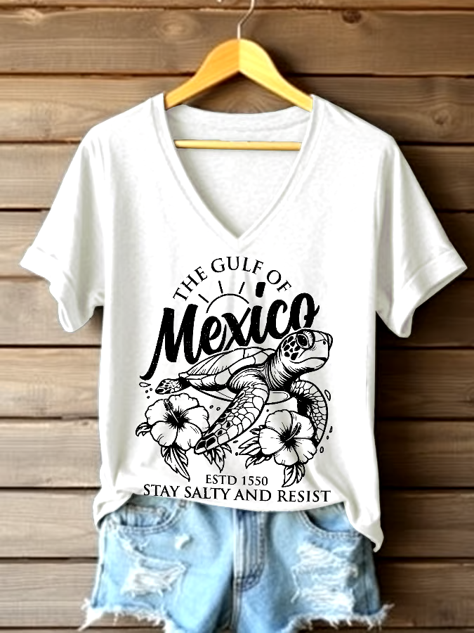 🌊Buy 3 get 12% off丨Women's Gulf Of Mexico Printed V Neck T-shirt 🌊Buy 3 get 12% off丨Women's Gulf Of Mexico Printed V Neck T-shirt